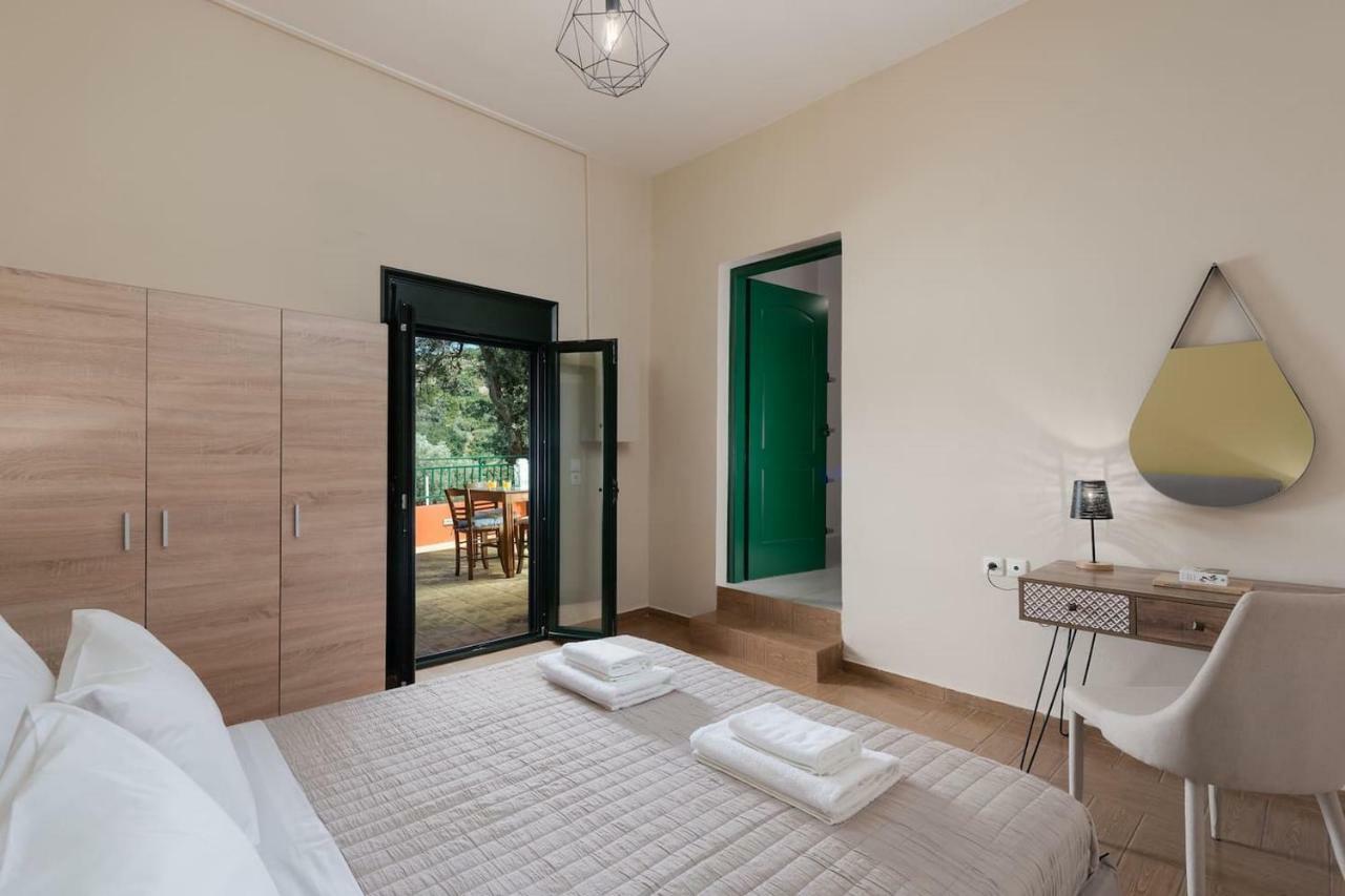 Agapi'S Home Roussospítion Eksteriør billede